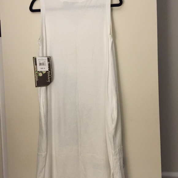 Sundress/Bathing suit cover-up - Picture 3 of 3